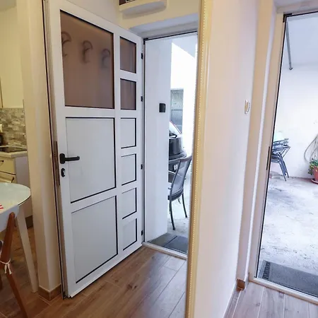 Apartment Spider - Private Parking *