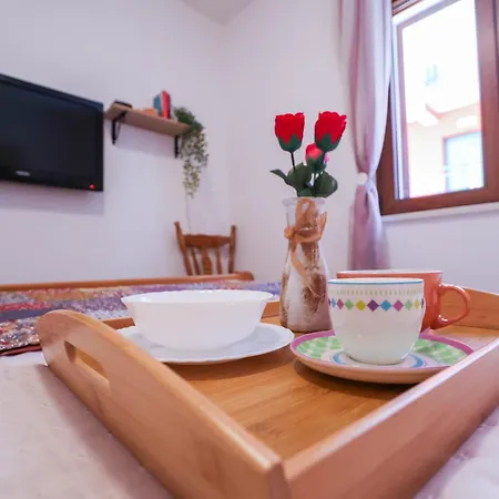 Little Jewel Apartman *