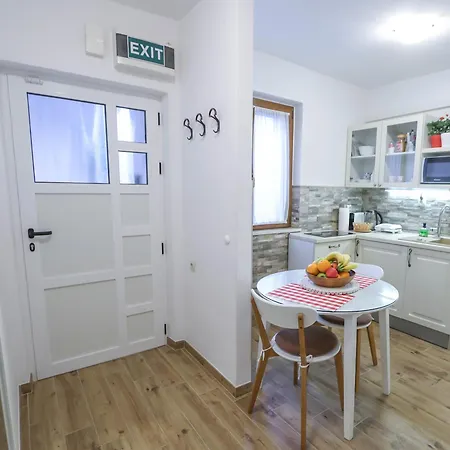Apartment Spider - Private Parking *
